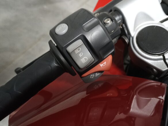 2007 BMW F 800 S, красный, 380000 рублей - вид 9