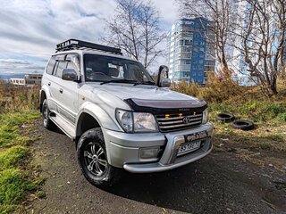 2002 Toyota Land Cruiser Prado 90 Series Рестайлинг, серый, 1560000 рублей, вид 3