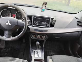 2013 Mitsubishi Lancer X Рестайлинг, чёрный, 950000 рублей, вид 4
