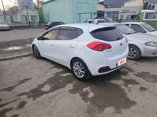2012 Kia Ceed II, белый, 820000 рублей, вид 2