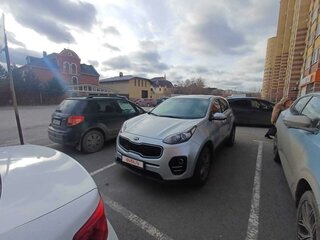 2018 Kia Sportage IV, серебристый, 1850000 рублей, вид 2