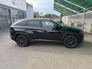 2021 Hyundai Tucson IV, чёрный, 3600000 рублей, вид 4