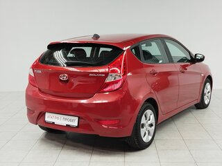 2013 Hyundai Solaris I, красный, 778000 рублей, вид 5