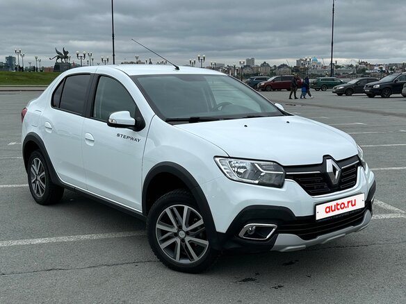 2022 Renault Logan Stepway II Рестайлинг, белый, 1549000 рублей
