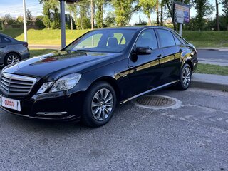 2012 Mercedes-Benz E-Класс 200 7G-Tronic IV (W212, S212, C207), чёрный, 1420000 рублей, вид 2