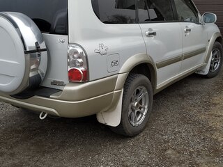 2004 Suzuki Escudo Grand II, белый, 950000 рублей, вид 1