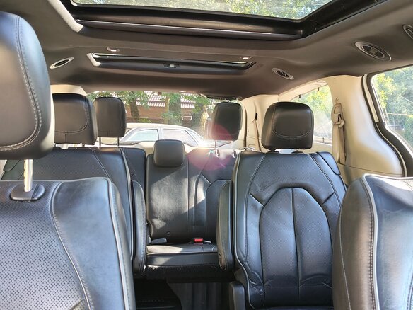 2017 Chrysler Pacifica RU, белый, 2590000 рублей - вид 12