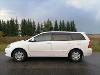 2003 Toyota Corolla Fielder IX (E120, E130), белый, 525000 рублей, вид 4