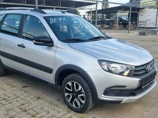 2026 Lada (ВАЗ) Granta Cross I Рестайлинг, серебристый, 1216000 рублей, вид 2