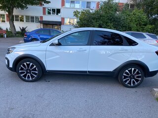 2023 Lada (ВАЗ) Vesta Cross I Рестайлинг (NG), белый, 1600000 рублей, вид 4