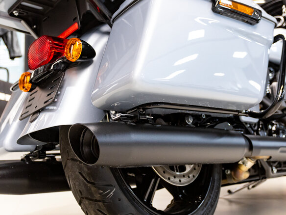 2023 Harley-Davidson Road Glide Limited, серебристый, 3150000 рублей - вид 23