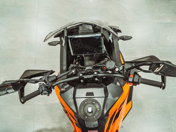 2024 KTM 1290 Super Adventure S, оранжевый - вид 8
