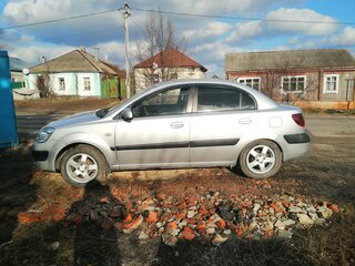 2006 Kia Rio II, серебристый, 350000 рублей, вид 4