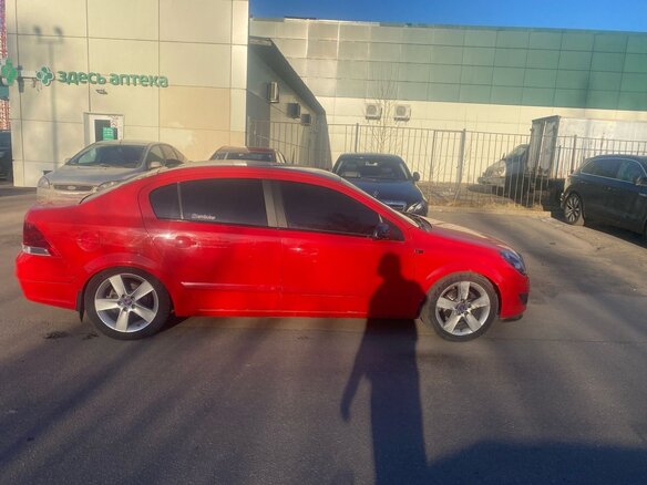 2008 Opel Astra H Рестайлинг, красный, 400000 рублей - вид 7