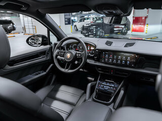 2026 Porsche Cayenne III Рестайлинг, чёрный, 16800000 рублей, вид 3