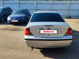 2002 Ford Focus I Рестайлинг, серебристый, 100000 рублей, вид 2
