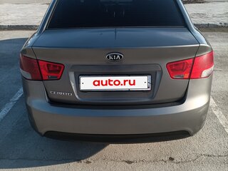 2011 Kia Cerato 6-speed II, серый, 750000 рублей, вид 4