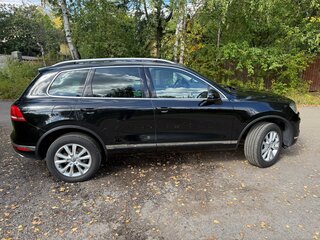 2015 Volkswagen Touareg II Рестайлинг, чёрный, 1990000 рублей, вид 3