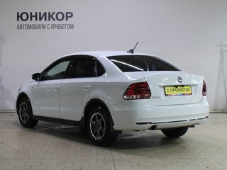 2018 Volkswagen Polo V Рестайлинг, белый, 1039000 рублей, вид 4