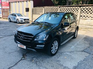 2010 Mercedes-Benz M-Класс 350 II (W164) Рестайлинг, чёрный, 1500000 рублей, вид 2