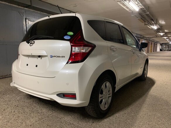 2020 Nissan Note e-Power II Рестайлинг, белый, 1380000 рублей - вид 5