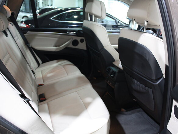 2012 BMW X5 35i II (E70) Рестайлинг, коричневый - вид 9
