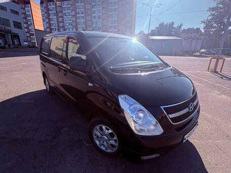 2011 Hyundai Grand Starex, чёрный, 900000 рублей, вид 1