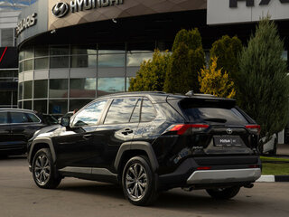 2025 Toyota RAV4 V (XA50), чёрный, 3848000 рублей, вид 5