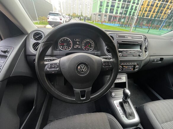2013 Volkswagen Tiguan I Рестайлинг, белый - вид 27