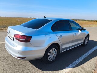 2017 Volkswagen Jetta VI Рестайлинг, серебристый, 1250000 рублей, вид 4