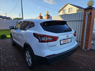 2019 Nissan Qashqai II Рестайлинг, белый, 1700000 рублей, вид 3