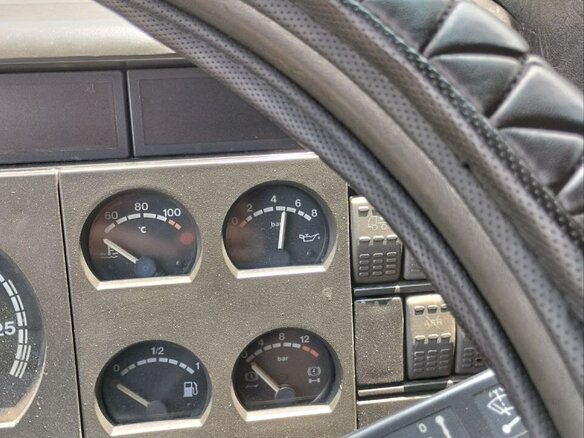 1998 Iveco EuroTech, белый, 1400000 рублей - вид 12