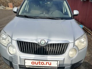 2011 Skoda Yeti I, серебристый, 800000 рублей, вид 3