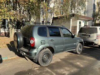 2014 Chevrolet Niva I Рестайлинг, зелёный, 500000 рублей, вид 4