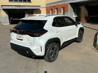 2023 Toyota Yaris Cross I, белый, 2700000 рублей, вид 3