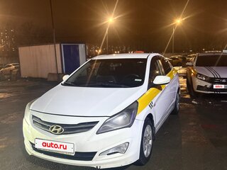 2016 Hyundai Solaris I Рестайлинг, белый, 650000 рублей, вид 1