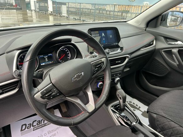 2022 Chevrolet Tracker IV, белый, 1880000 рублей - вид 15