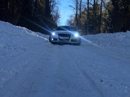 2011 Audi A4 IV (B8), белый, 800000 рублей, вид 4