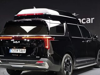 2025 Kia Carnival IV Рестайлинг, чёрный, 9287113 рублей, вид 3