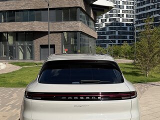 2025 Porsche Cayenne III Рестайлинг, серый, 14600000 рублей, вид 4