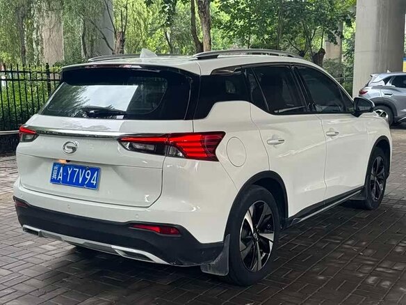 2022 GAC Trumpchi GS4 II Рестайлинг, белый - вид 4