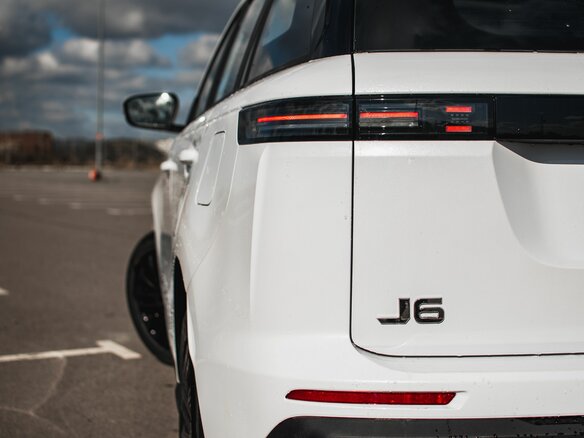 2026 Jaecoo J6, белый, 2672010 рублей - вид 9