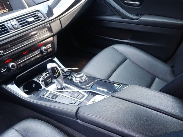 2015 BMW 5 серии 520d VI (F10/F11/F07) Рестайлинг, чёрный, 2050000 рублей - вид 9