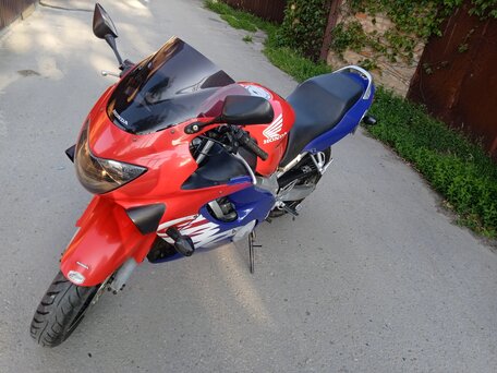 1999 Honda CBR 600F, синий, 355000 рублей, вид 2