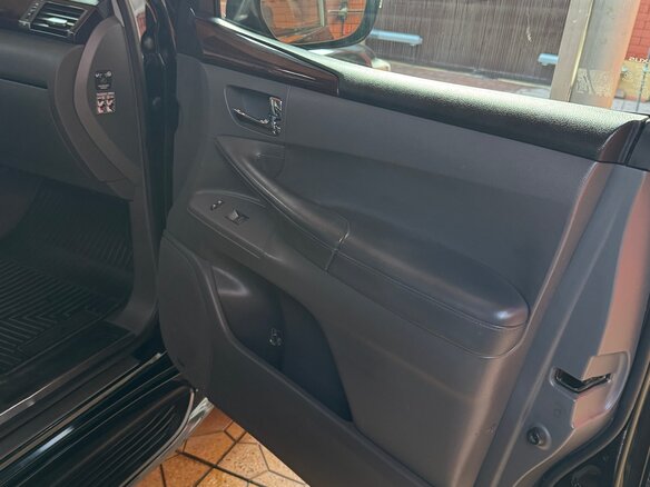 2008 Lexus LX 570 III, чёрный, 2550000 рублей - вид 21