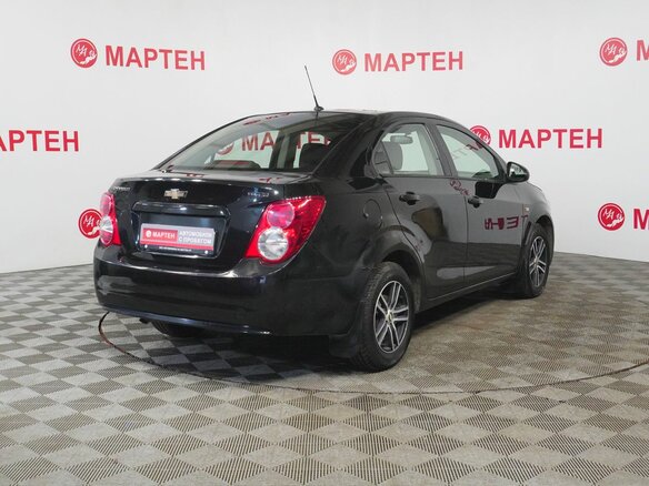 2012 Chevrolet Aveo II, чёрный, 420000 рублей - вид 5