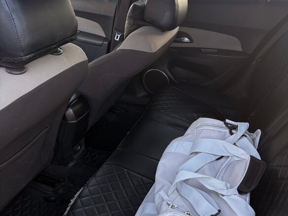 2012 Chevrolet Cruze I, серый, 560000 рублей - вид 16