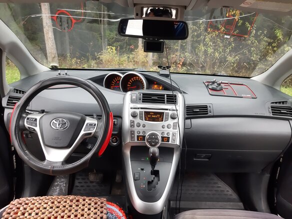 2010 Toyota Verso I, чёрный, 1320000 рублей - вид 3