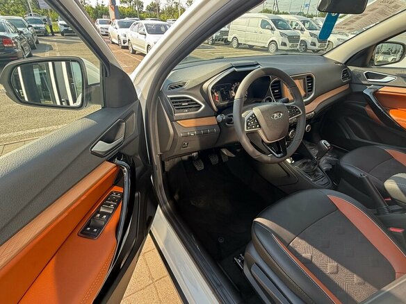 2026 Lada (ВАЗ) Vesta Cross I Рестайлинг (NG), белый - вид 9