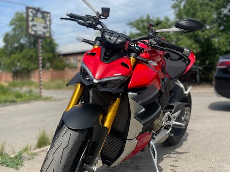 2023 Ducati Streetfighter V4, красный, 2500000 рублей, вид 1